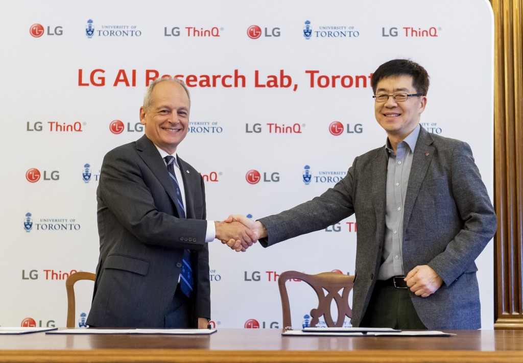 LG Electronics’ president and chief technology officer, Dr. I.P. Park, shake hands with University of Toronto president, Meric Gertler.