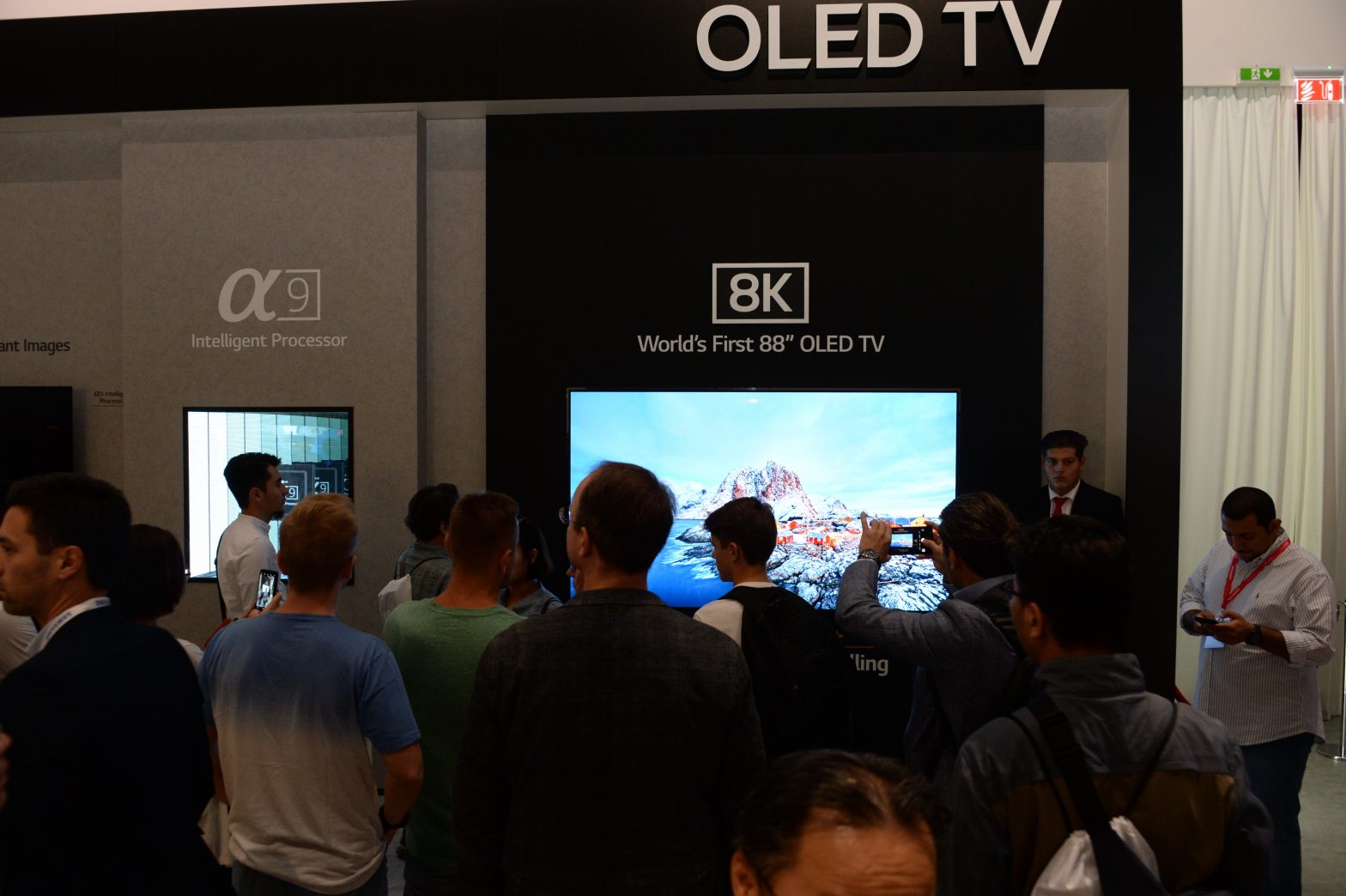 LG 8K OLED TV (4)