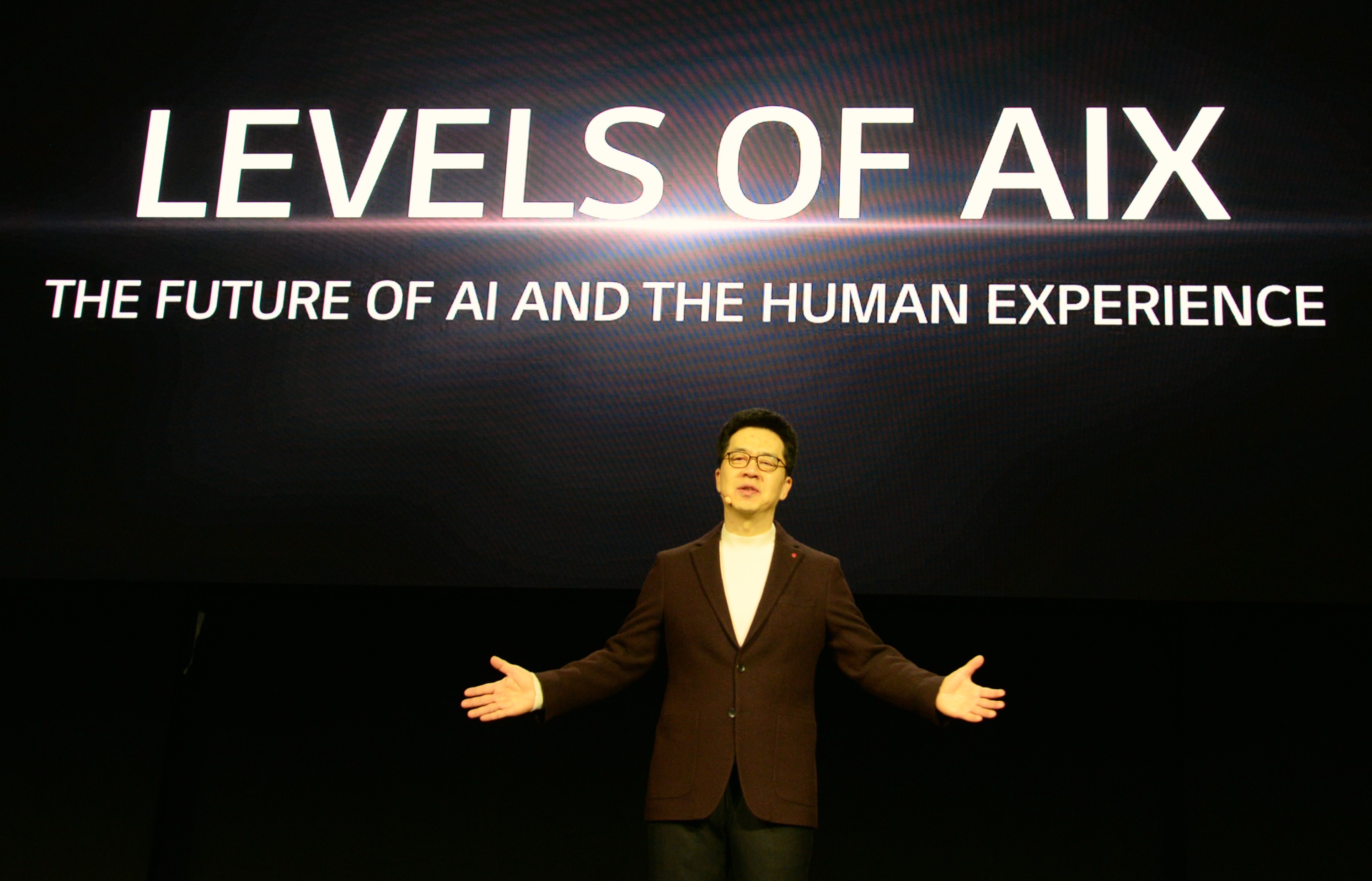 Dr. I.P. Park talks about the future of artificial intelligence (AI) development at CES 2020 under the topic, “Levels of AI Experience: the future of AI and the Human Experience”