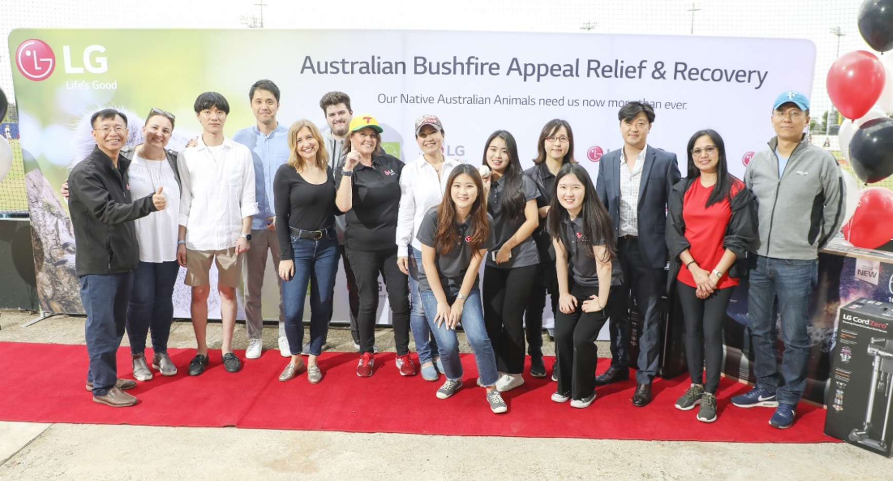 The LG Australia team pose for a group photo