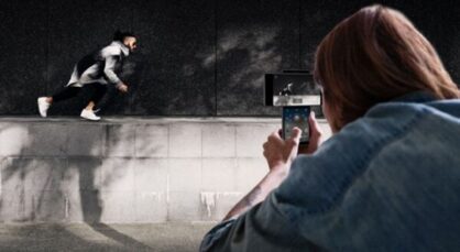 A DISTINCTIVE SMARTPHONE FOR A NEW GENERATION OF CONTENT CREATORS