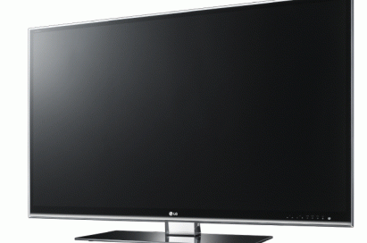 A right-side view of the LG NANO FULL LED HDTV model LW9500