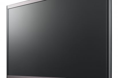 Close-up view of LG’s NEW CINEMA 3D TV