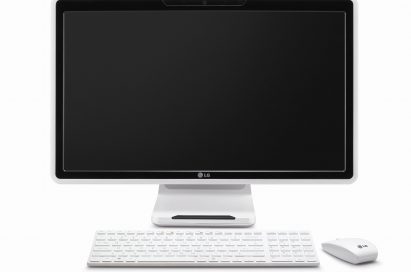 Front view of the LG all-in-one PC model V3004