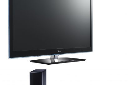 LG CINEMA 3D Smart TV model 55LW650S and 3D Blu-ray Sound Bar model HLX56S