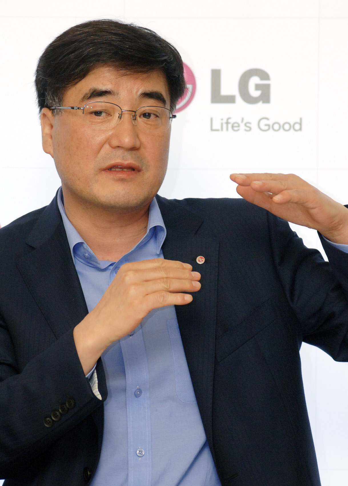 Havis Kwon, president and chief executive officer (CEO) of LG Home Entertainment Company, speaks at IFA 2011