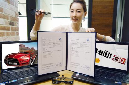 A model is showing LG 3D Notebook’s TUV Rheinland certification letter