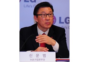 LG AIMING FOR HOME APPLIANCE LEADERSHIP WITH DOUBLE DIGIT SALES GROWTH IN 2012