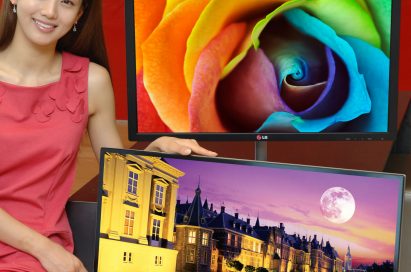 A model presenting LG premium IPS monitor E83 and E93, one behind the other