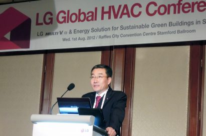Kam-gyu Lee, president of the LG System Air Conditioning Business Unit, presenting at the LG Global HVAC Conference held at the Raffles City Convention Center