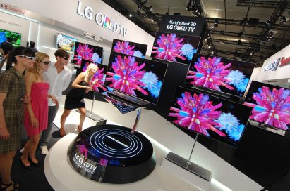 LG OLED TV at IFA 2012 (1)