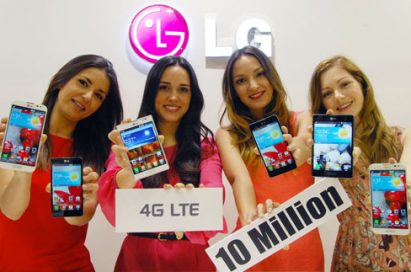 Four female models are holding various LTE smartphone of LG celebrating that LG has sold more than 10 million LTE smartphones worldwide.