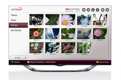 LG Cloud service showing stored photos on screen