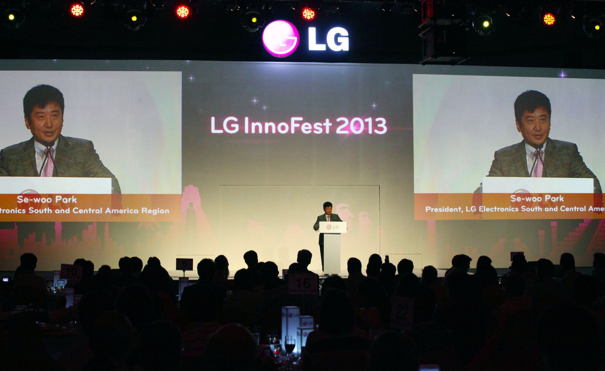 Park Se-woo, president of the South and Central America Region at LG Electronics presents LG's vision of being the number one home appliance brand by 2015 at LG InnoFest 2013