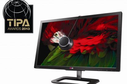 A right-side view of LG ColorPrime Monitor model 27EA83 with the 2013 TIPA Awards logo on the upper left side