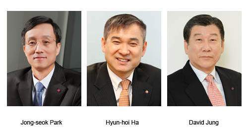 Three headshots of Jong-seok Park, hyun-hoi Ha and David Jung, executives in charge of key positions at LG in 2014