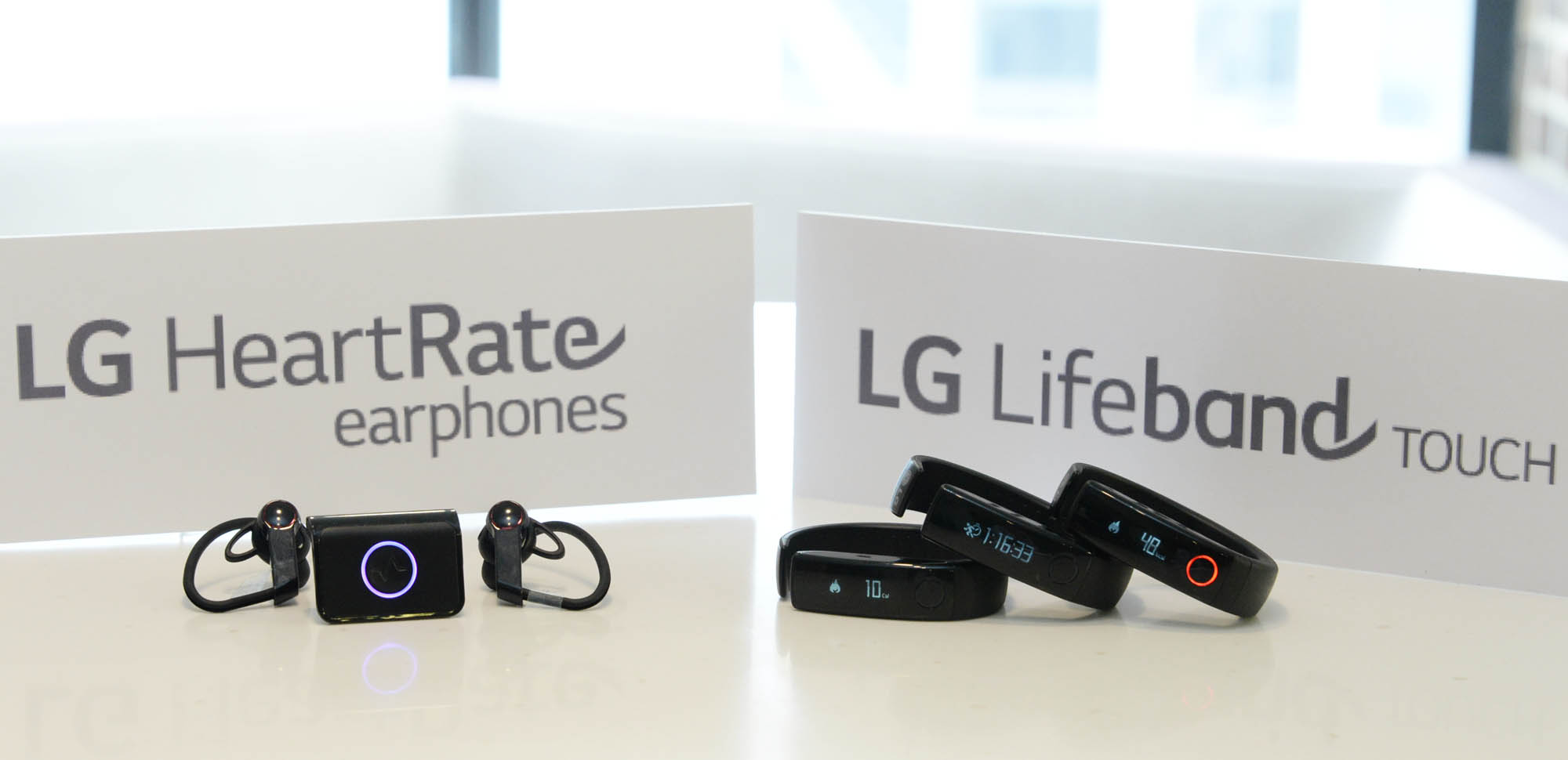 LG’s Lifeband Touch and Heart Rate Earphones