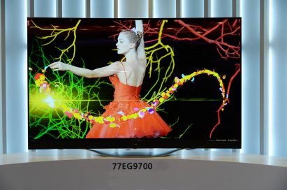 LG 4K OLED TV model 77EG9700