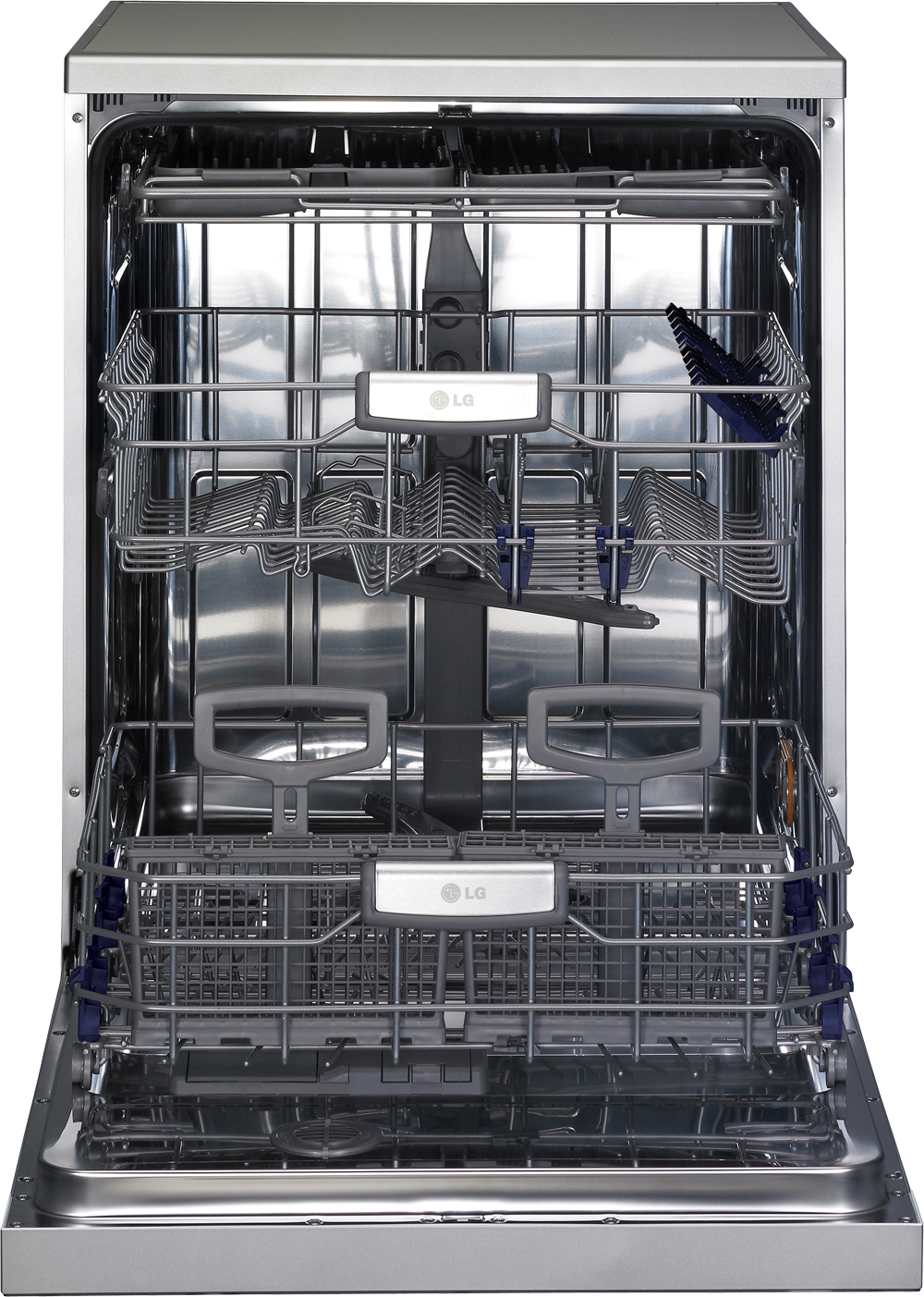A look inside LG’s TrueSteam™ Dishwasher.