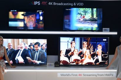 Models present LG’s Hybrid Broadcast Broadband TV (HbbTV).