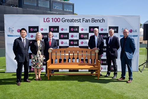 Group photo in front of a bench where the names of the 100 Greatest Fans will be engraved to mark the biggest event in cricket.
