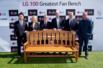 Group photo in front of a bench where the names of the 100 Greatest Fans will be engraved to mark the biggest event in cricket.