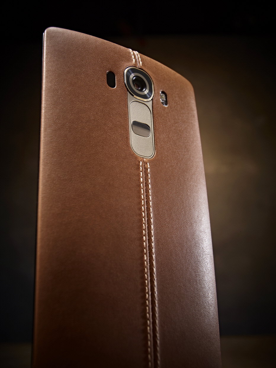 A back view of LG G4 wearing brown leather cover from low to high view.