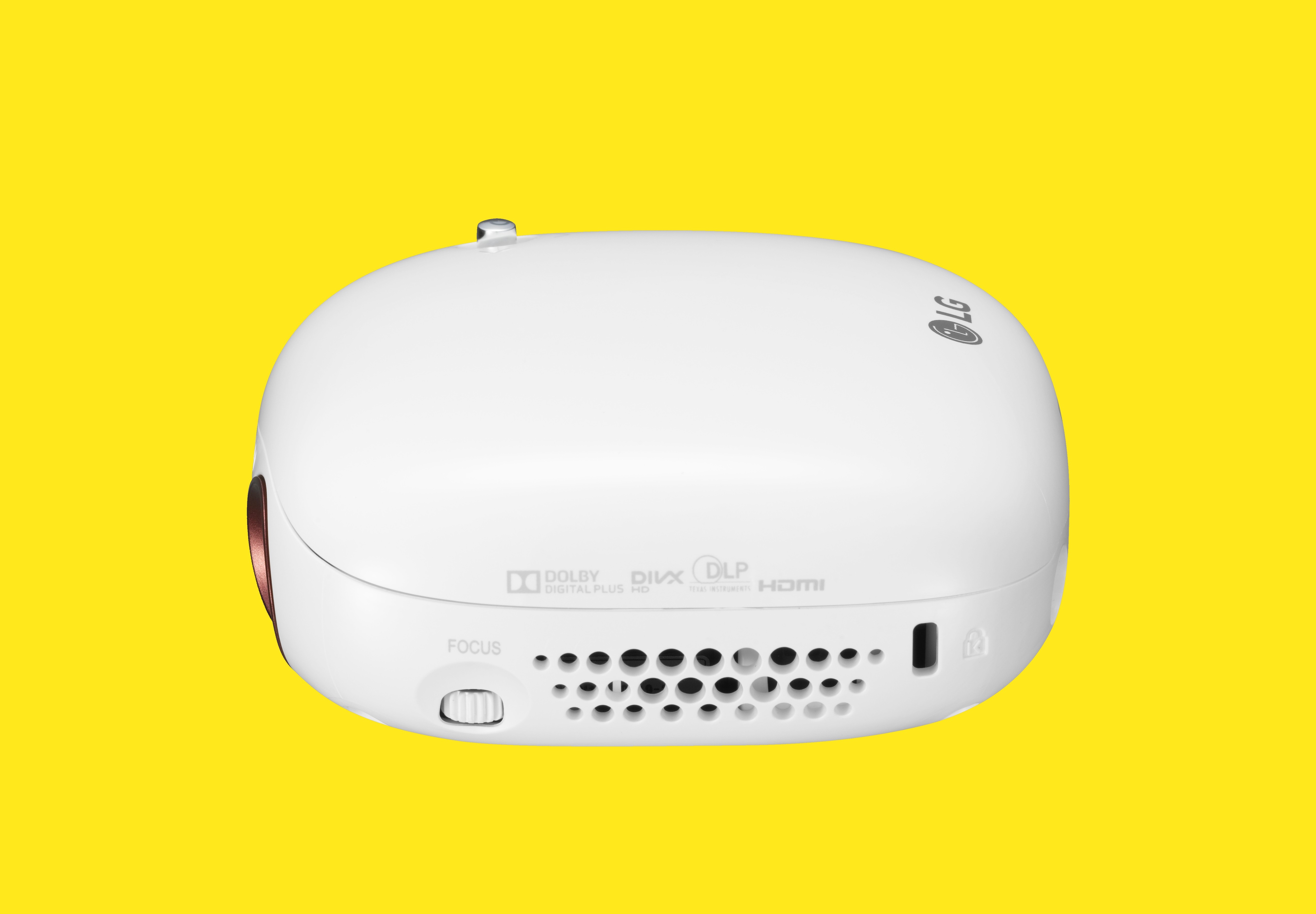 A right-side view of LG Minibeam Nano model PV150G
