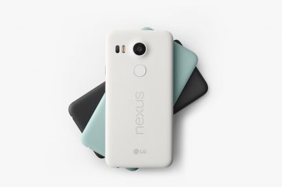 Back view of the Nexus 5X in Quartz White, Ice Blue and Charcoal Black placed on top of each other