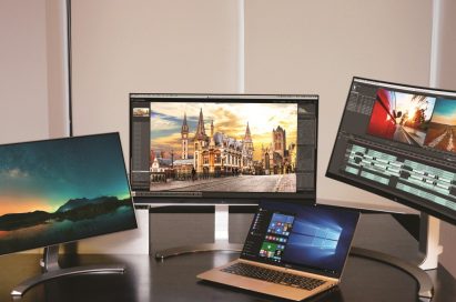 LG 2016 21:9 UltraWide™ monitor models 24MP88, 27UD88 and 34UC98, behind the LG Ultra PC gram laptop model 15Z960