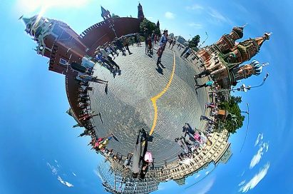 A 360-image taken on LG 360 CAM at Red Square in Moscow, Russia