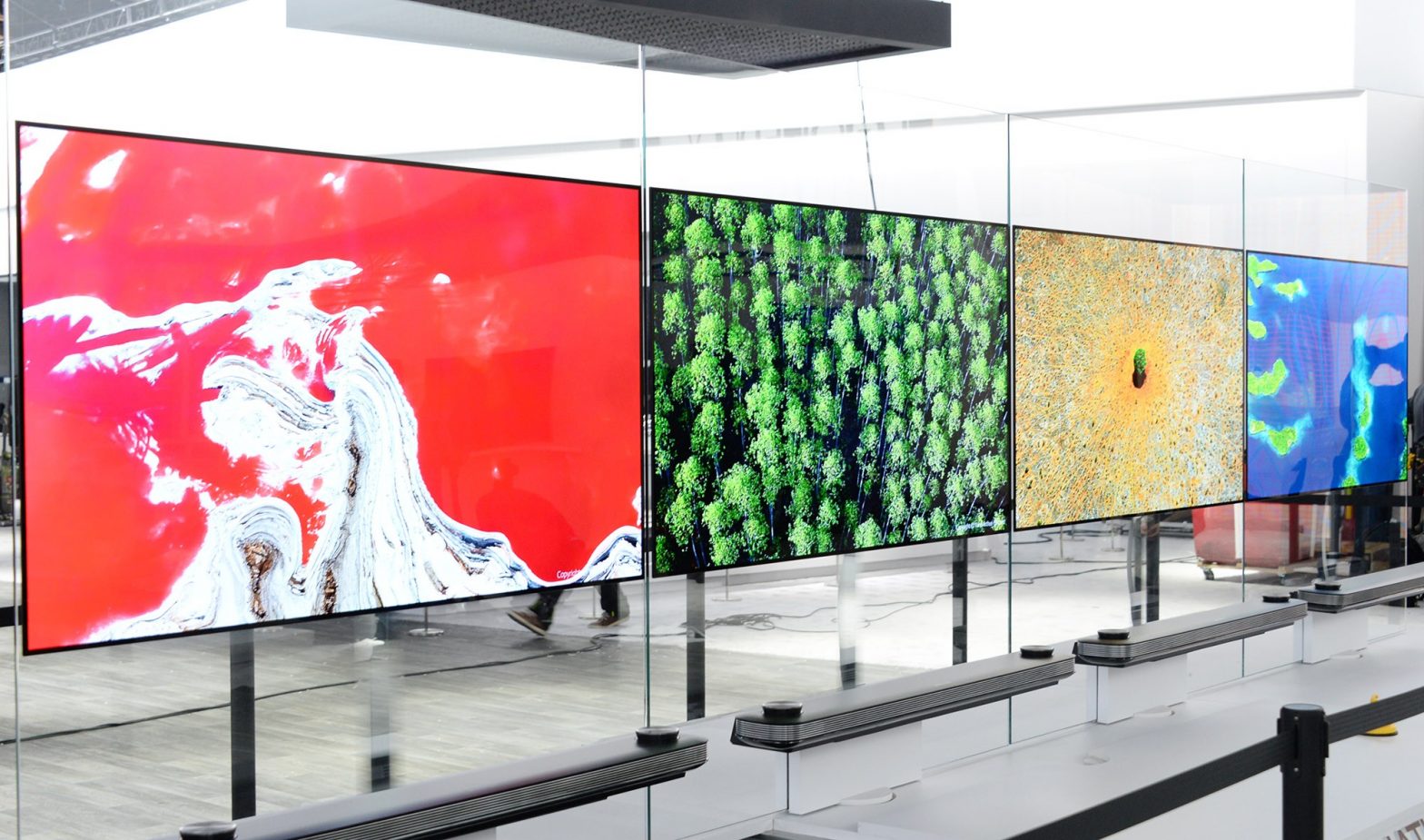 The LG SIGNATURE OLED TV W CES 2017 installation while moved to fit side-by-side