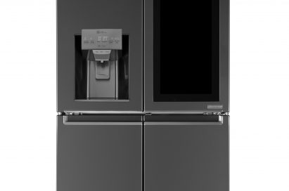 LG InstaView™ refrigerator with its touch panel inactivated
