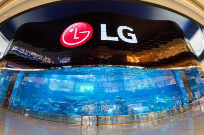 A gigantic LG OLED video wall signage displaying the logo of LG at the Dubai Aquarium