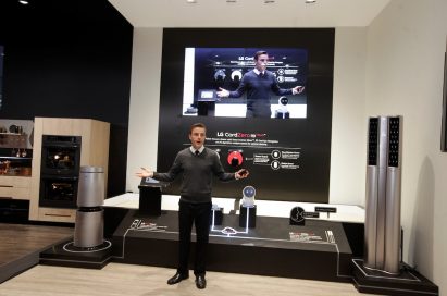 A staff member rehearses his demonstration of the connected home technology powered by LG’s ThinQ AI platform at LG’s CES booth.