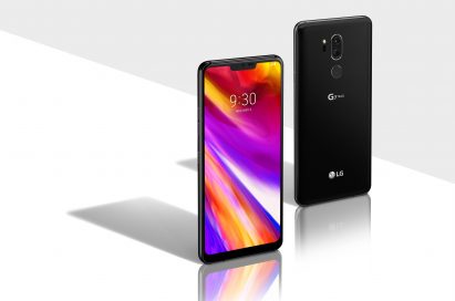 The front and rear view of the LG G7 ThinQ in New Aurora Black