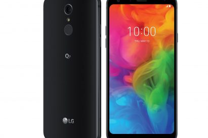 The rear and front view of the LG Q7 in Aurora Black