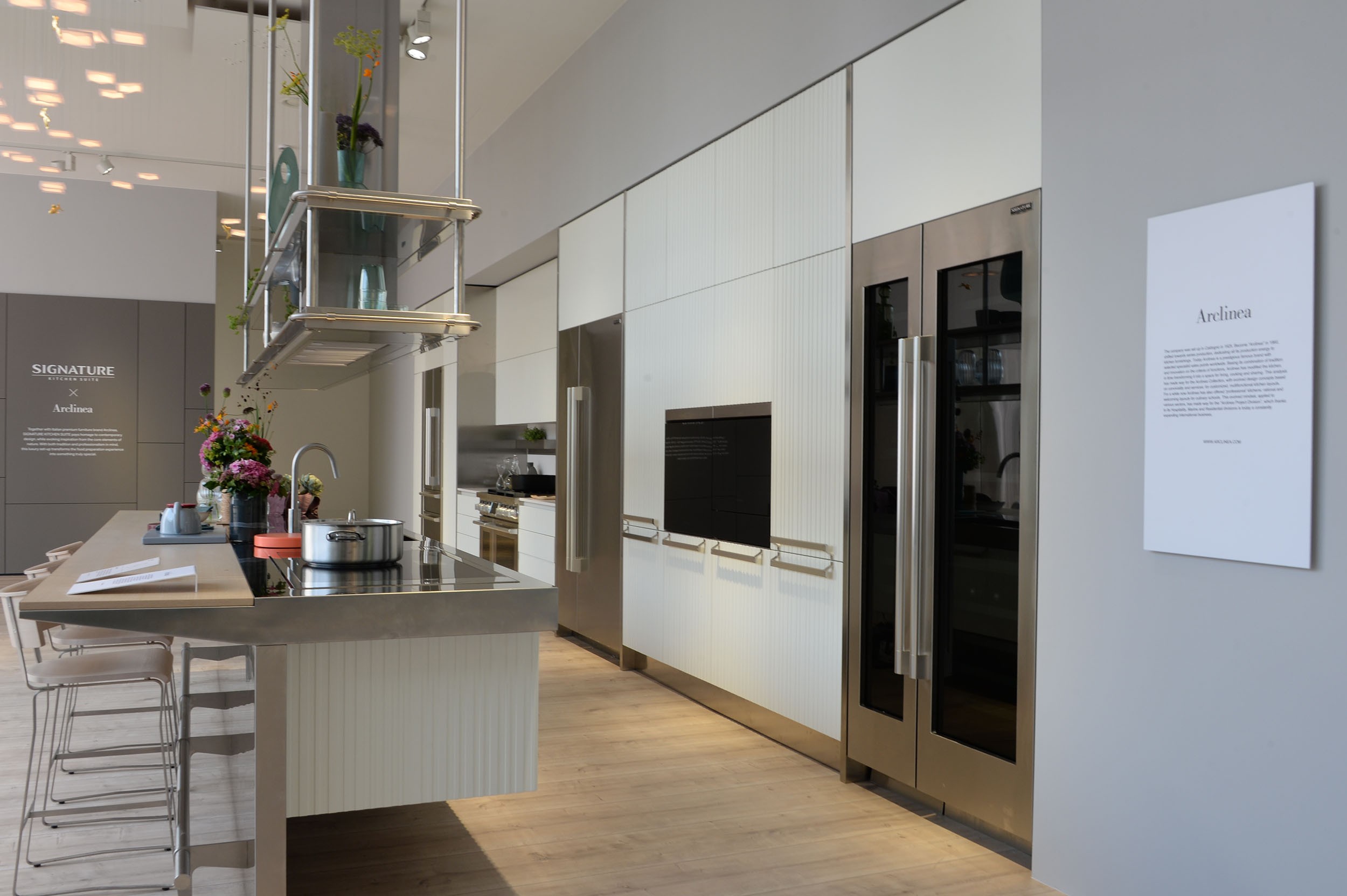 Portion of SIGNATURE KITCHEN SUITE’s exhibition hall cooperated with Arclinea at IFA 2018