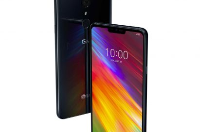 The front and rear view of the LG G7 Fit in New Aurora Black