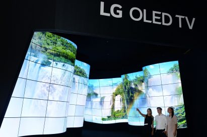 LG OLED Canyon - convex and concave commercial open-frame LG OLED panels.