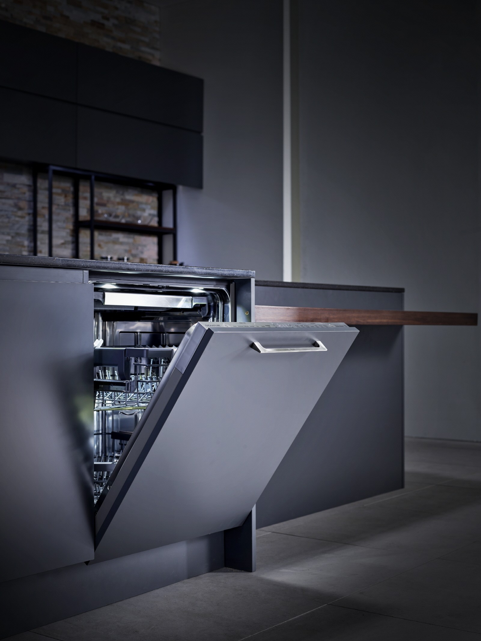 SIGNATURE KITCHEN SUITE dishwasher with slightly door open