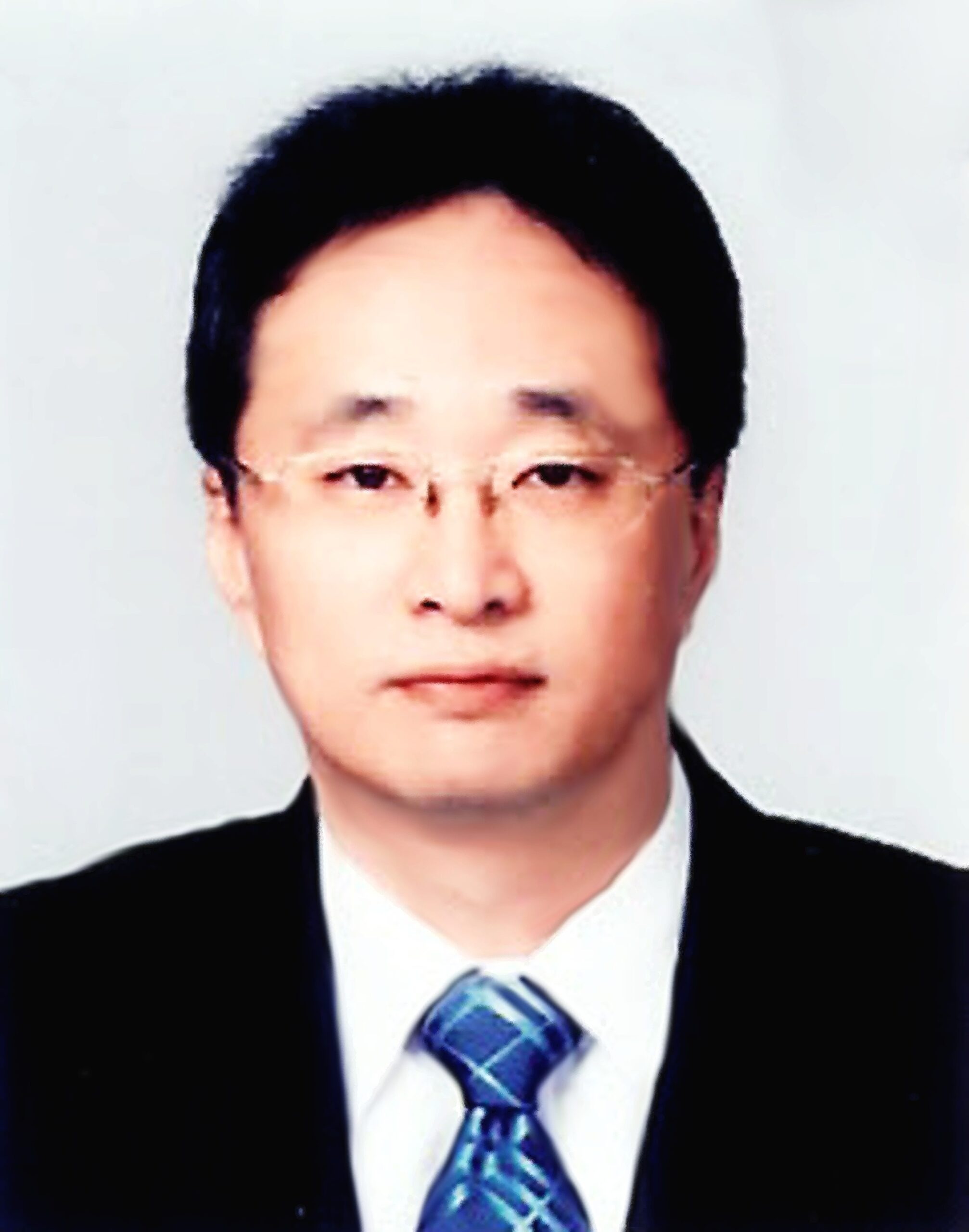 A headshot of Kim Jin-yong, LG Vehicle Component Solutions Company President.