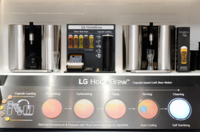 The LG HomeBrew highlight zone at LG’s CES booth to introduce the company’s convenient home brewing technologies.