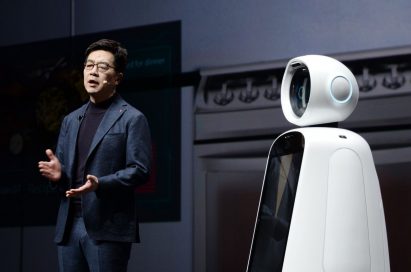 LG Electronics president and chief technology officer, Dr. I.P. Park, addresses the audience in his keynote at CES 2019.
