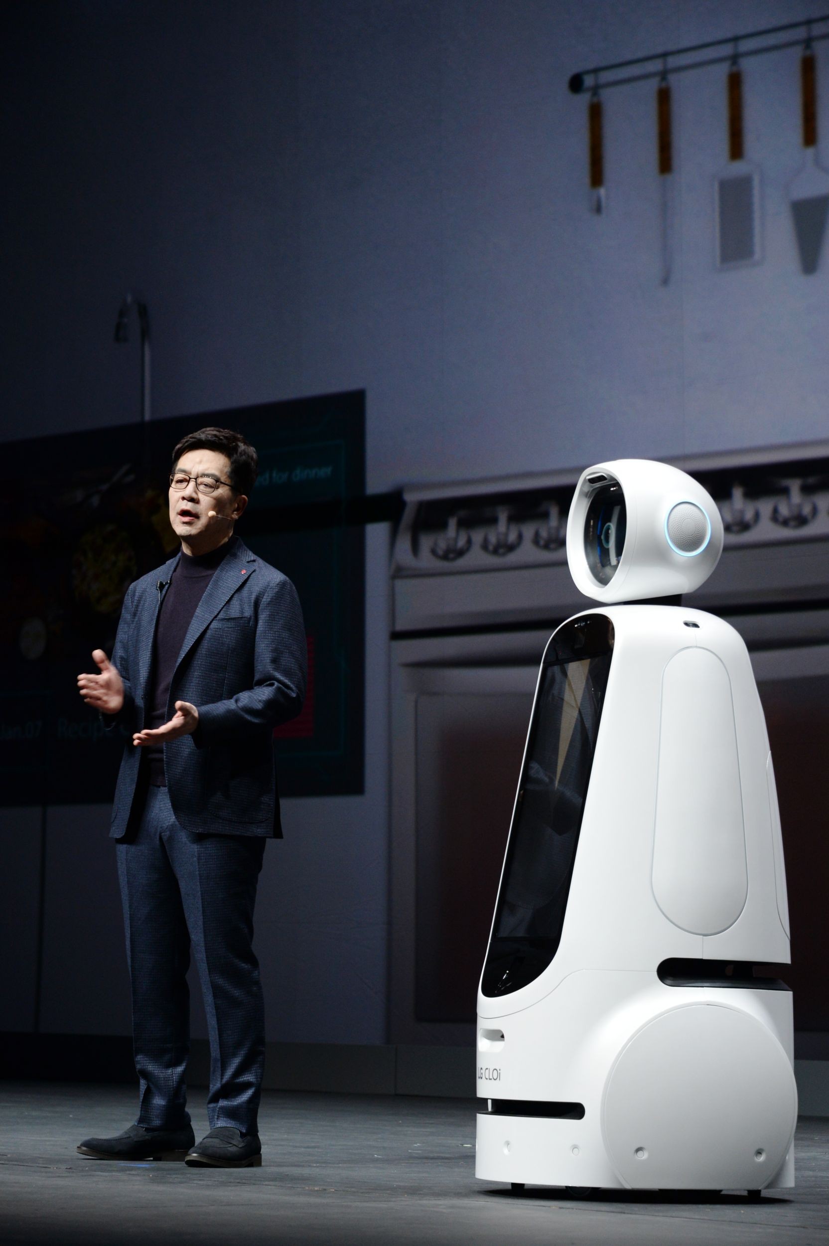 LG Electronics president and chief technology officer, Dr. I.P. Park, addresses the audience in his keynote at CES 2019.