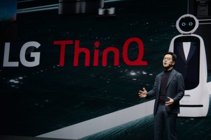 LG's Chief Technology Officer Park Il-pyung gives a presentation about LG’s Ai ThinQ technology and its AI business strategy.