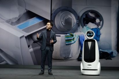 LG Electronics president and chief technology officer, Dr. I.P. Park, addresses the audience in his keynote at CES 2019.