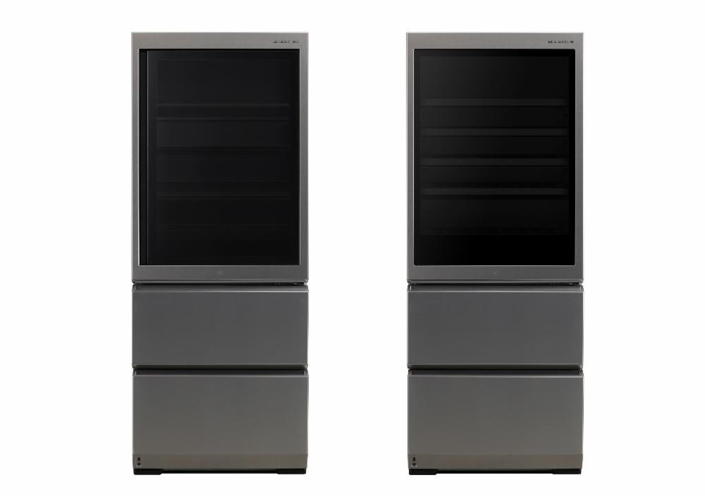 A front view of LG SIGNATURE Wine Cellar