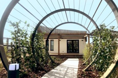 A garden with over 50 plant species outside of the LG Hanok