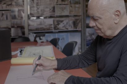 Massimiliano Fuksas designs a floor plan.